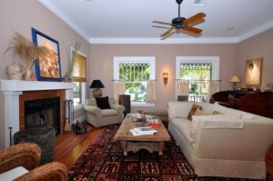 Living Room of 1229 Columbia St, Houston Heights Home for Sale